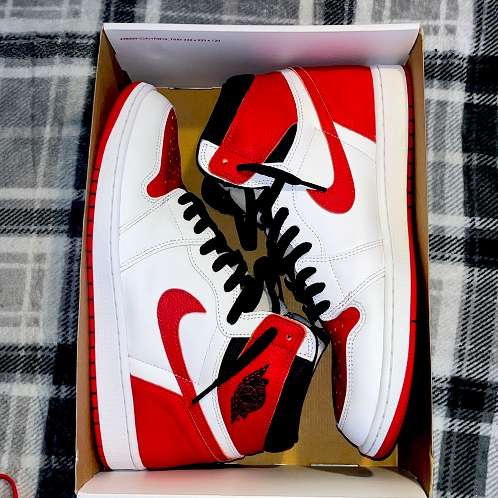 Jordan 1 retro high top, style OG heritage Size 12 Mens